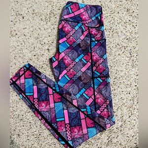 CVG PAISLEY PATCHWORK LEGGINGS